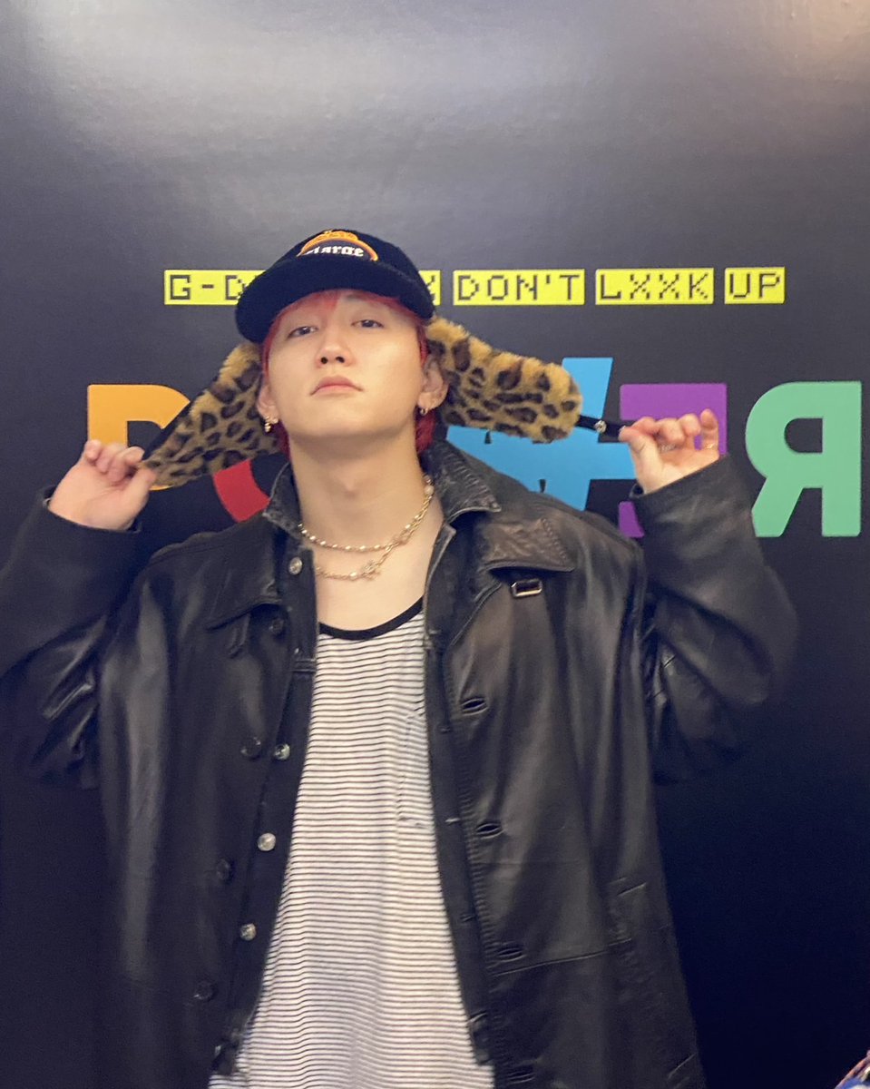 qj_web's tweet photo. 連載 #MASHIHO の“What’s in my head?”
第2回「ファッションとは"アイデンティティ"と"忍耐"」【JP/EN】

https://t.co/XqbQqm9Fj2

📝これからも自分は型に縛られず、伸び伸びとファッションを楽しみたいと思います。

＜English translation is also available!＞

@MASHIHO_IB https://t.co/DqehXBoXXV
