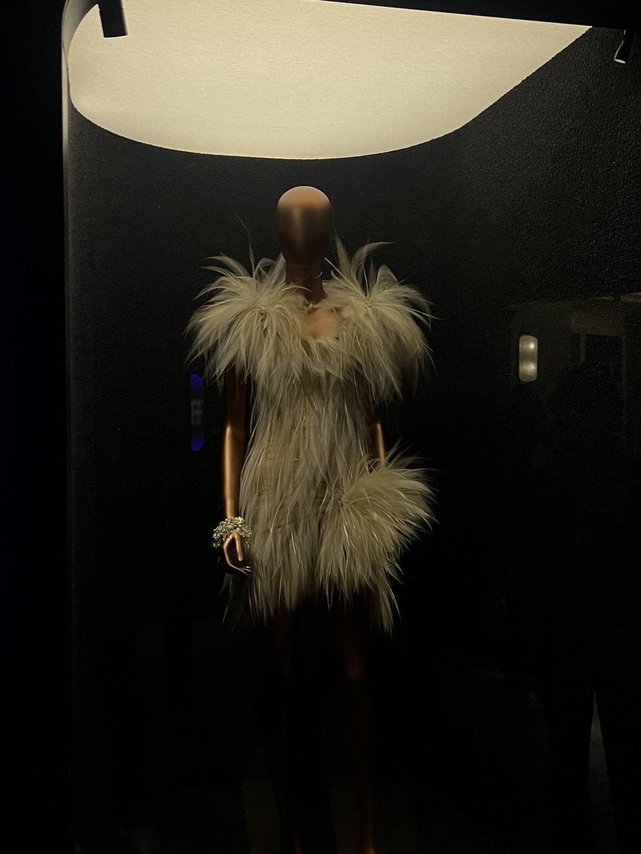 voguepearls's tweet photo. visited the naomi campbell exhibition at the v&amp;a museum today https://t.co/xG5LOPsVZw