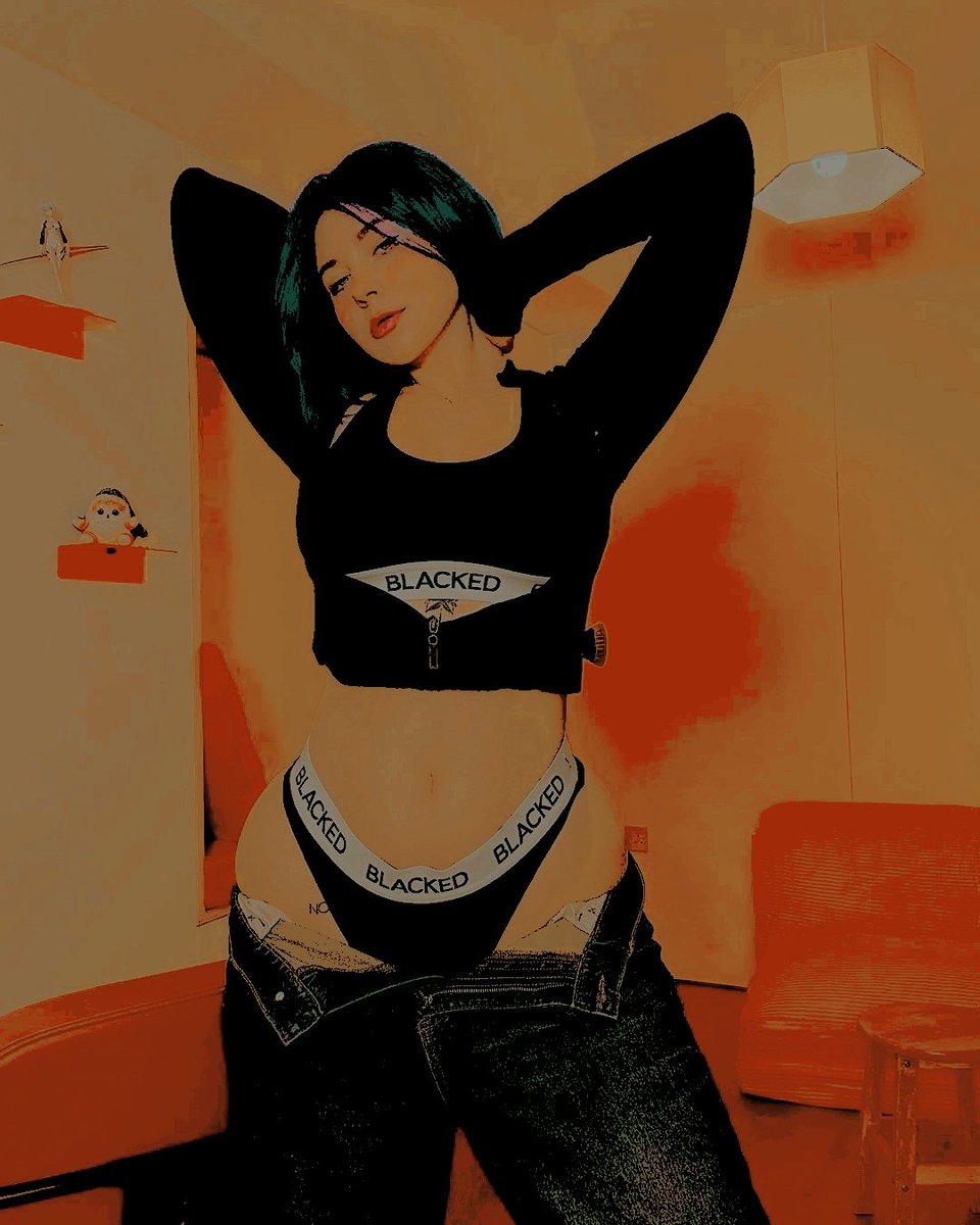 blizzcrd's tweet photo. ᅠ

ᅠ⠀⠀ ⠀ ⠀⠀ ⠀⠀
⠀ ⠀ ⠀⠀  ⠀⠀ 
      𝖜𝗁𝗈   𝙘𝙖𝙧𝙚𝙨   𝘢𝘣𝘰𝘶𝘵
           𝗍𝗁𝖾  𝗕𝗥𝗔𝗡𝗗、
     𝖎  𝖺𝗆  𝗆𝖺𝗄𝗂𝗇𝗀
        𝗺𝗼𝗻𝗲𝘆  𝖿𝗈𝗋  𝖾𝗏𝖾𝗋𝗒
       ダーキー  𝗍𝗁𝖺𝗍 
     𝗴𝗼𝗼𝗻𝘀   𝗍𝗈   𝗂𝗍 。   👌🏻

ᅠ

ᅠ

ᅠ https://t.co/4OuONbbDKM