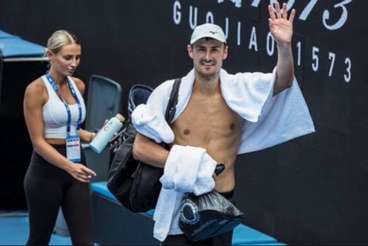 edgeAIapp's tweet photo. Australian reports reveal former world No. 17 Bernard Tomic was under investigation for match-fixing,but no charges were filed.

His phone was seized in a probe involving two matches, including a 2022 AO qualifier.

This was never reported by @itia_tennis.

Detailed breakdown: ⬇️ https://t.co/8Zl2ZyvxK2