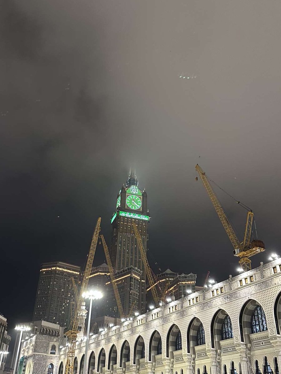 afn_191's tweet photo. طاب اللقاء وقرّت العينُ وارتوى القلب 
الحمدلله على التمام والكمال 🕋🤍 https://t.co/lMHi9zypJk