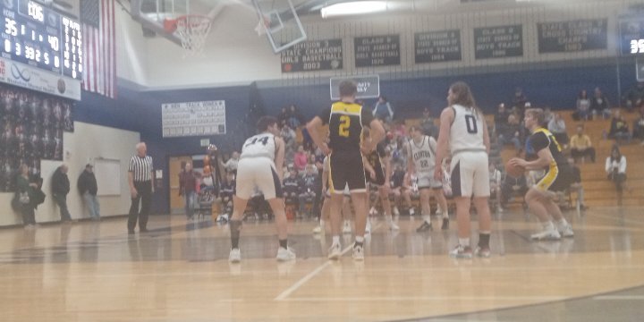 Halftime

East Troy 40
Clinton 35

-Cameron Polvi leads East Troy in scoring with 12 Pts.

-Mason Beaver and Seth Lingford both have 6 Pts

-Reagan Flickinger leads Clinton in scoring with 11 Pts. 

-Flickinger also became Clinton's all time scorer

-Jacob Schoonover 7 Pts