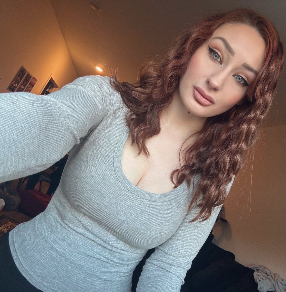 Book me in February before I’m fully booked! 😈♥️ VioletXMonroe@protonmail.com or contact <a href="/TheTrystAgency/">TrystAgency</a> you can also fly me to you ✈️