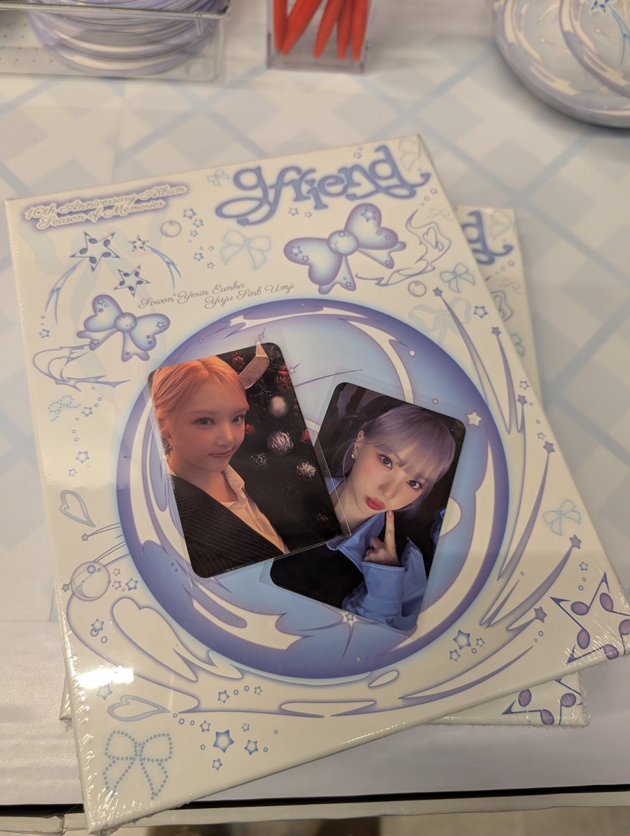 MerduLalak's tweet photo. Ada yg kirim album? Dapat special PC random. RM80 sahaja. Postage local tak termasuk.
#pasargfriend #wtsgfriend https://t.co/XW6ZWqzyHn