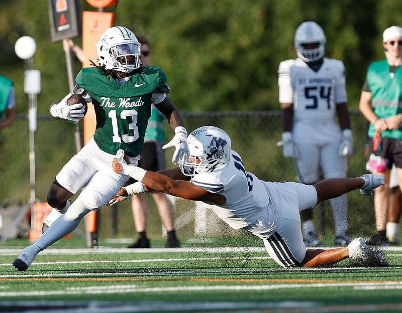 #AGTG After a great conversation with <a href="/Coach_Silva61/">Chris Silva</a> i am extremely blessed to announce that I have received a offer from William Woods University 🟢⚪️
<a href="/coachmlindsey/">Michael Lindsey</a> <a href="/RecruitLamar/">Recruit Lamar</a> <a href="/CoachC3Neal/">Coach Showtime</a> <a href="/CoachJGray1/">Coach Josh Gray</a>