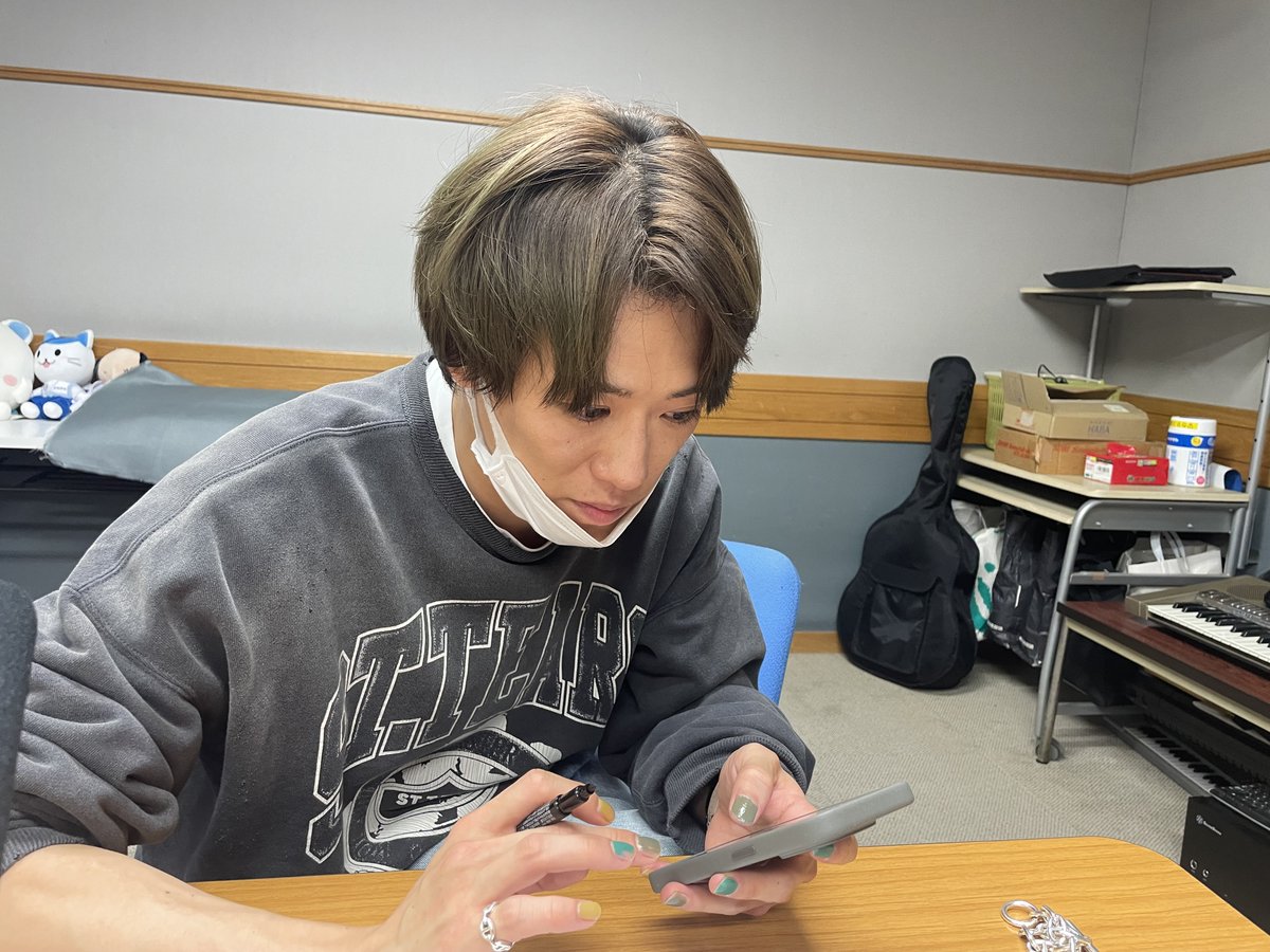 1053_pitarazi's tweet photo. 今日も21時からです。

昨年末に多くいただいた要件について、張本人が語ります。

#CBCラジオ #ぴたラジ #ふぉ～ゆ～ https://t.co/ylsKdVTZ4V