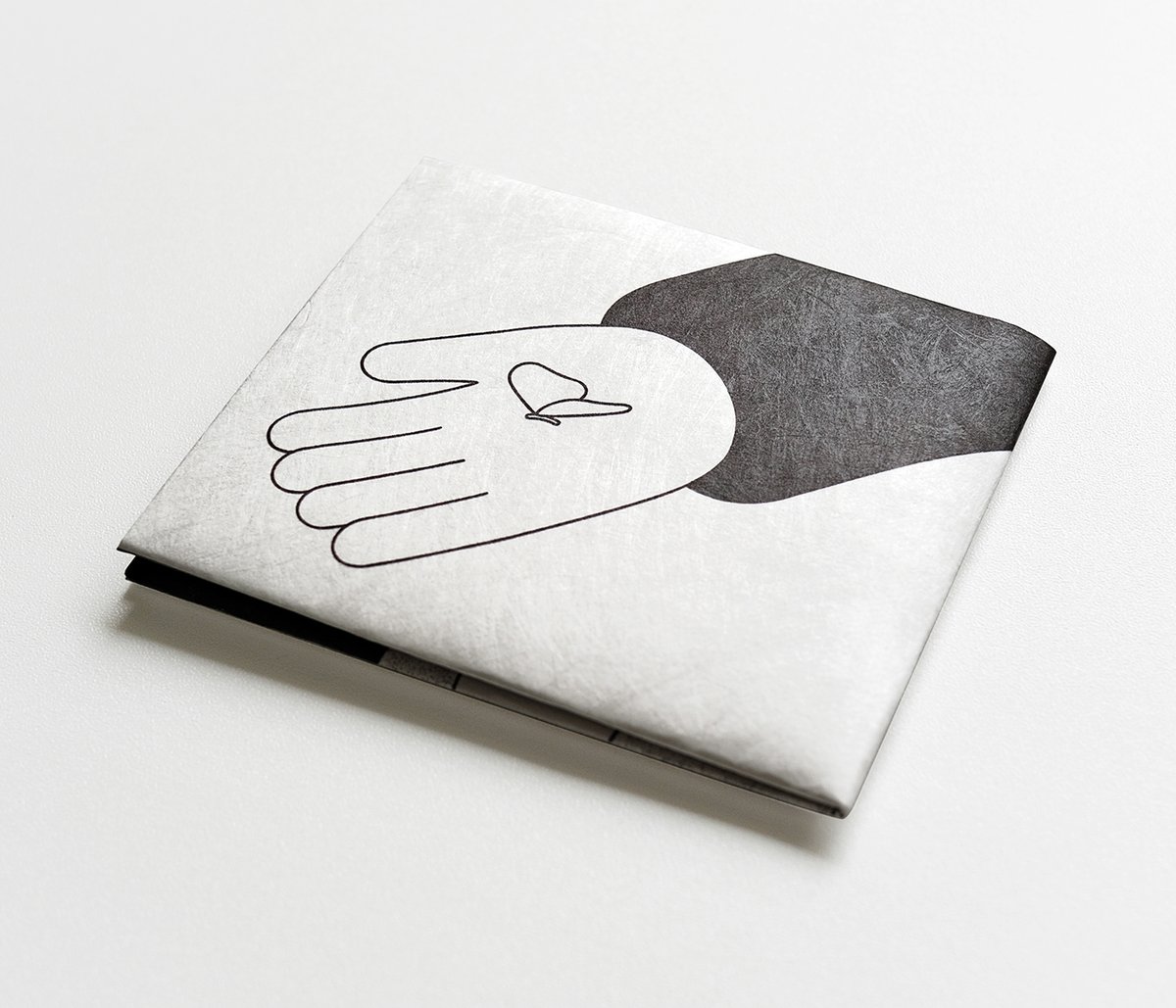 Woshibai_'s tweet photo. I have launched two eco-friendly wallets in cooperation with Paperwallet. You can click the link below to learn more details or make a purchase🌏🔑🦋：
https://t.co/X6VEJRS3sh

#woshibai #paperwallet #comic #illustration #design https://t.co/jw0HG9qB14