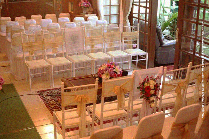 deraiasa's tweet photo. ㅤ
“Kami persilahkan keluarga Harjuna Yasa untuk menempati tempat yang telah disediakan. Untuk ibu dan bapak, bisa duduk di depan ya. Untuk akang Yasa bisa duduk di tengah, di antara ibu dan bapak.”
ㅤ https://t.co/01cndbdvno