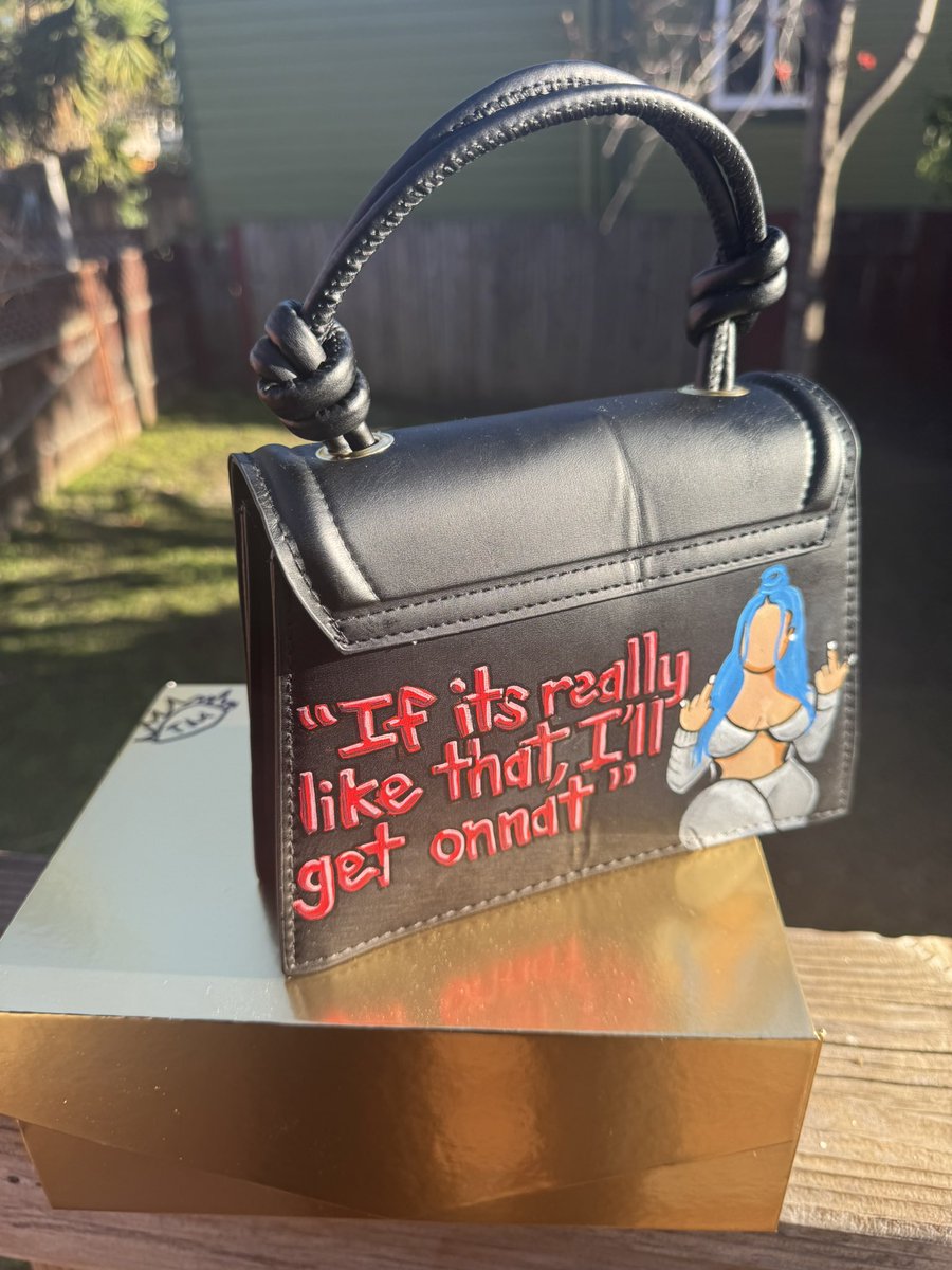 _Taco_Meat's tweet photo. Made a purse for Mel from #nttv #NowThatsTV and #BaddiesMidwest !!!! https://t.co/gjBDccusFH