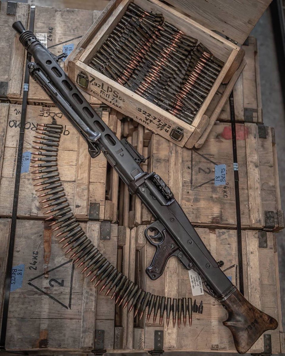Weapons Daily (@weaponsvault) on Twitter photo 