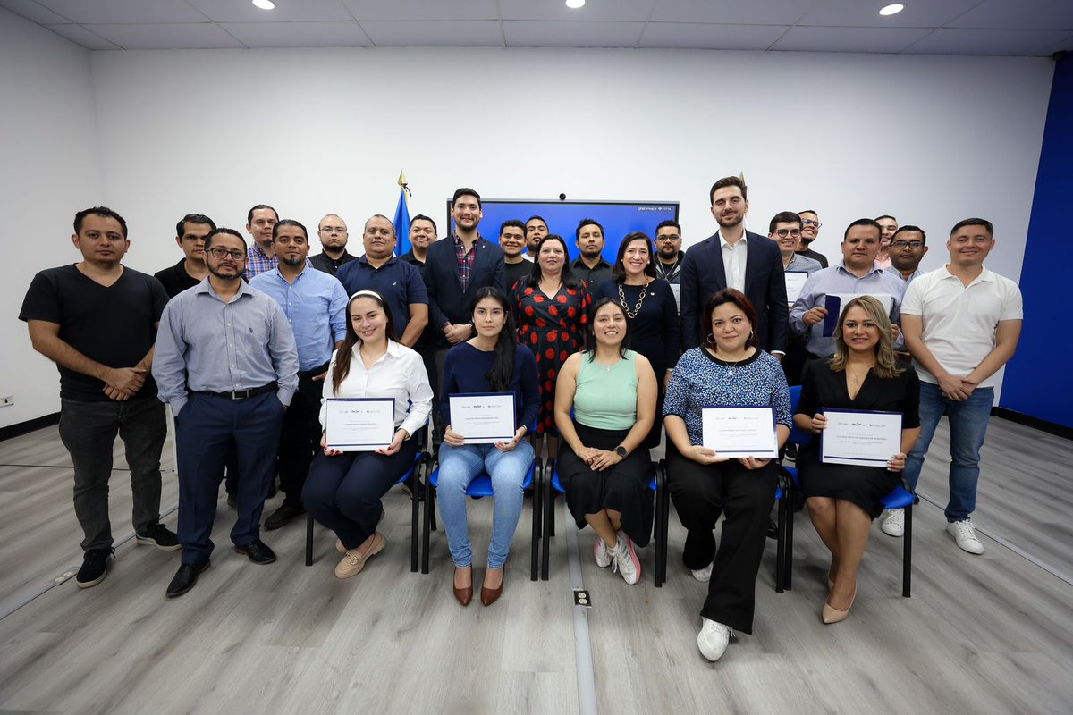 MariaLuisaHayem's tweet photo. Gracias a la alianza de @INCAF_SV, @Google y el @TecdeMonterrey, hoy “Tec by Google" brinda la oportunidad a los salvadoreños de capacitarse en áreas como: https://t.co/SUbeVFgiP1