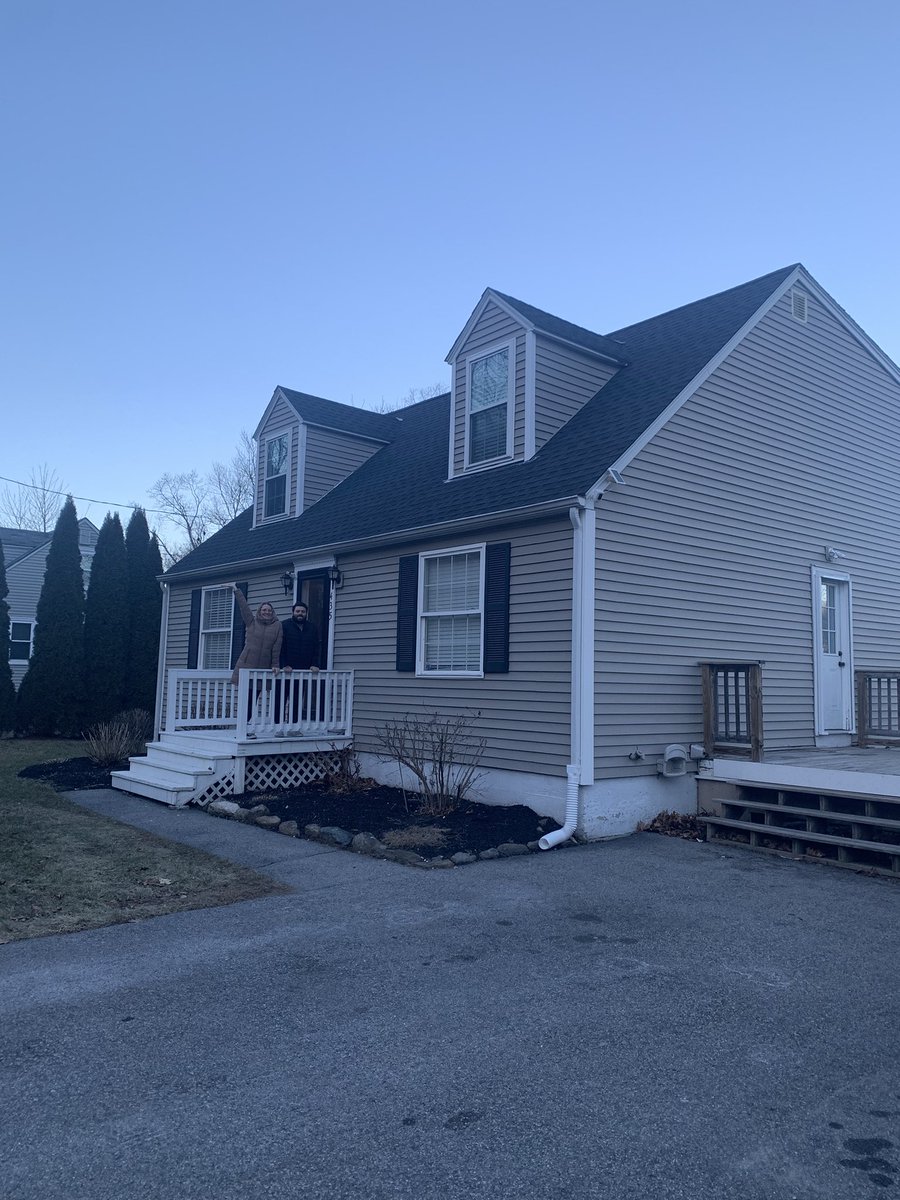 heygracious's tweet photo. We bought a house and everything sounds scary. https://t.co/ry5pXctcfg