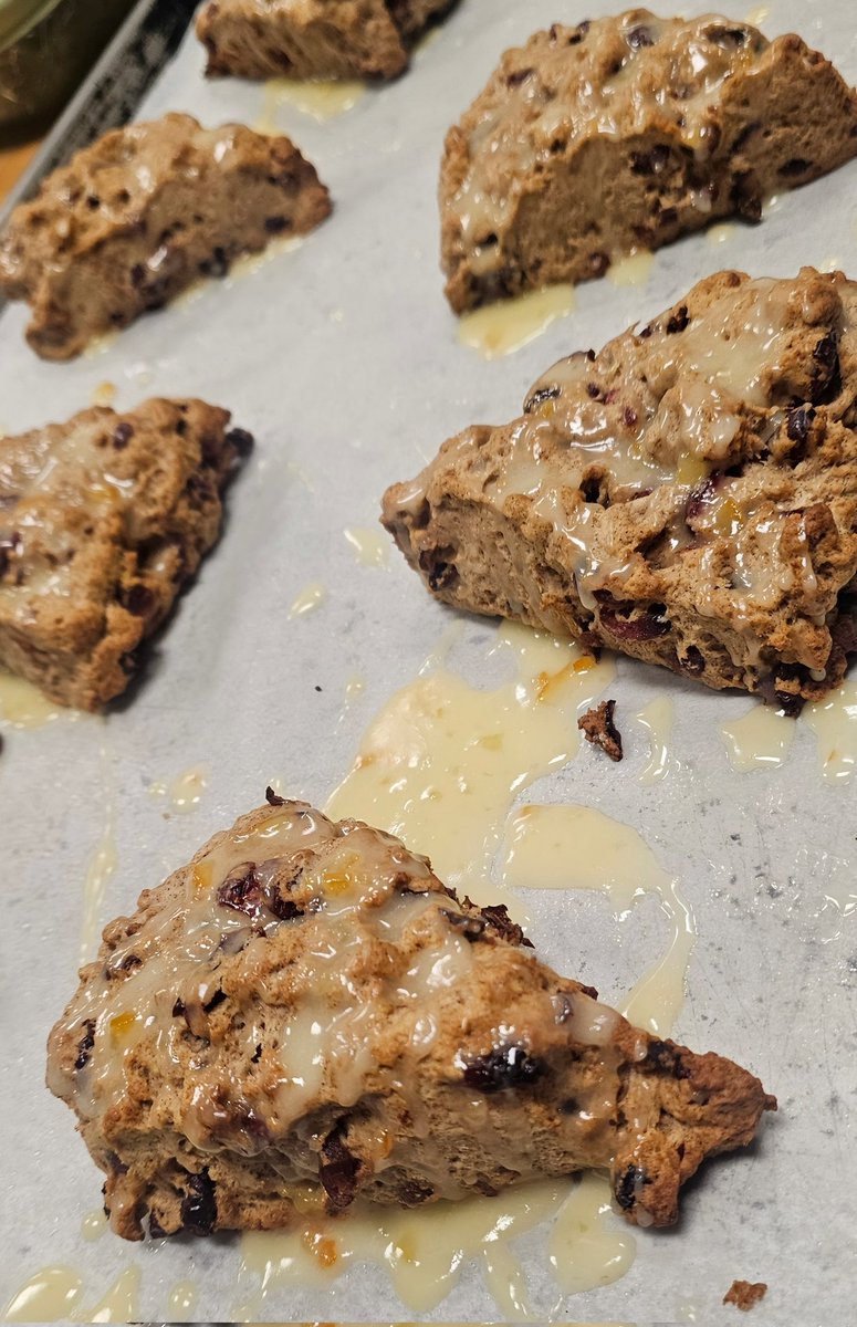 StephFranco_OC's tweet photo. From muffins, biscuits, and scones, this week was all about "Quick Breads" as we welcomed back our students! They did  absolutely wonderful! 👨‍🍳👩‍🍳 #TweetOC  #OCCulinary  @PositivelyOC https://t.co/WvLrJottoQ