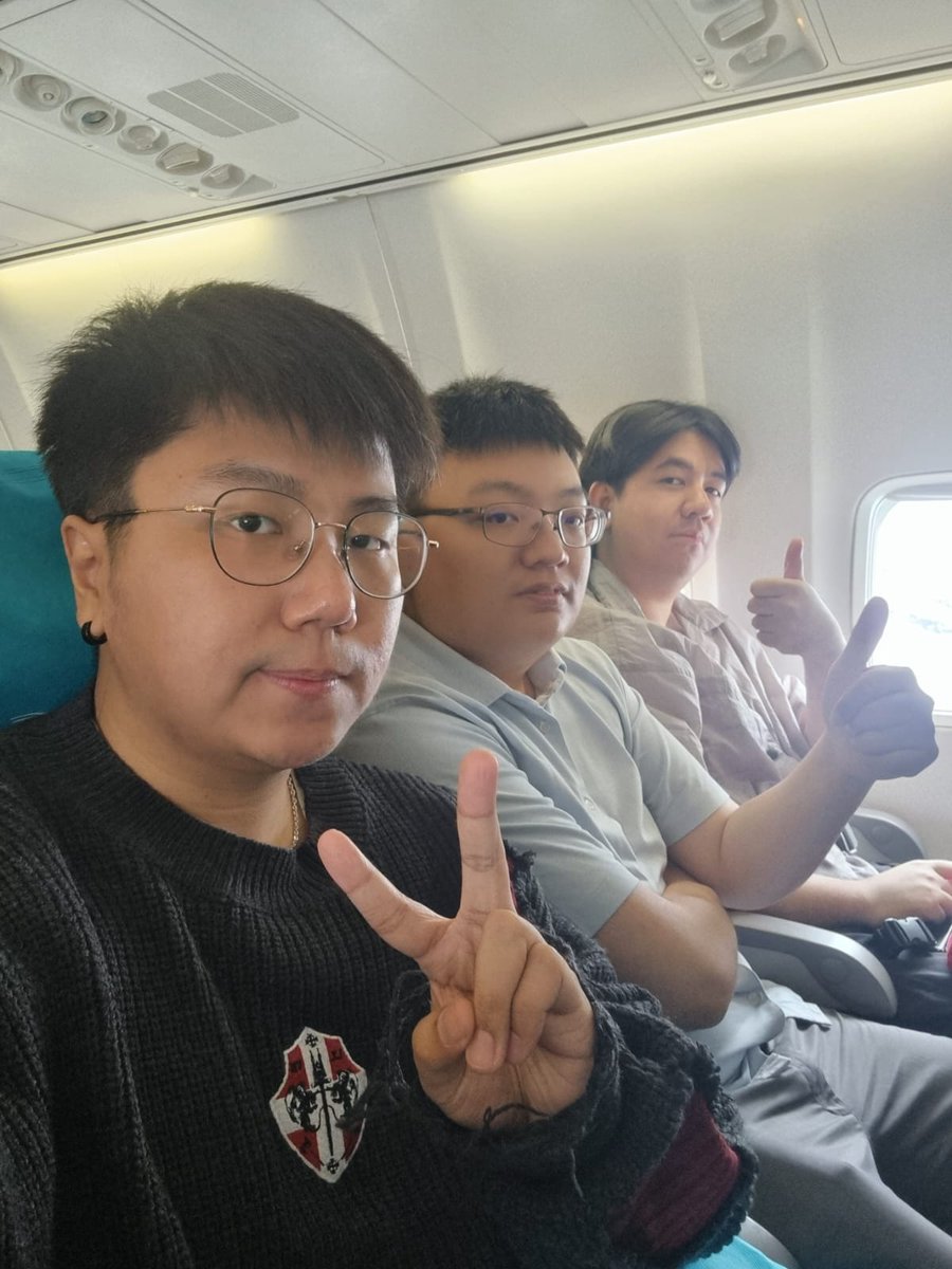 andrewloek's tweet photo. See ya! 🇹🇭 https://t.co/a2ZHGVjJQU