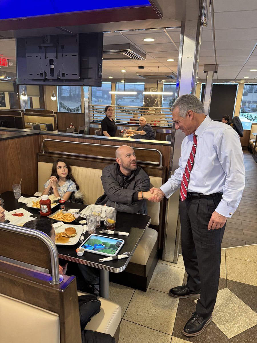 Jack4NJ's tweet photo. At the New Monmouth Diner in Middletown, Monmouth County… great to be with Mayor @TonyPerryNJ for another stop on the #DinerTour. People are excited about President Trump’s inauguration and the change that is coming.. not just nationally but here in the Garden State! It’s time we support police, address the open border crisis, cut taxes, get schools back to teaching basics and much more!