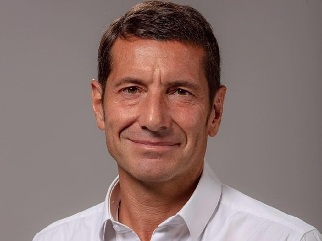 EricKLein_'s tweet photo. David Lisnard vient d’officialiser sa candidature à la présidentielle de 2027. Je ne sais pas encore qui seront les autres candidats à droite, mais c’est clairement un des rares hommes politiques que je considère capable de remettre la France sur les rails. https://t.co/TkKIEKtRxO