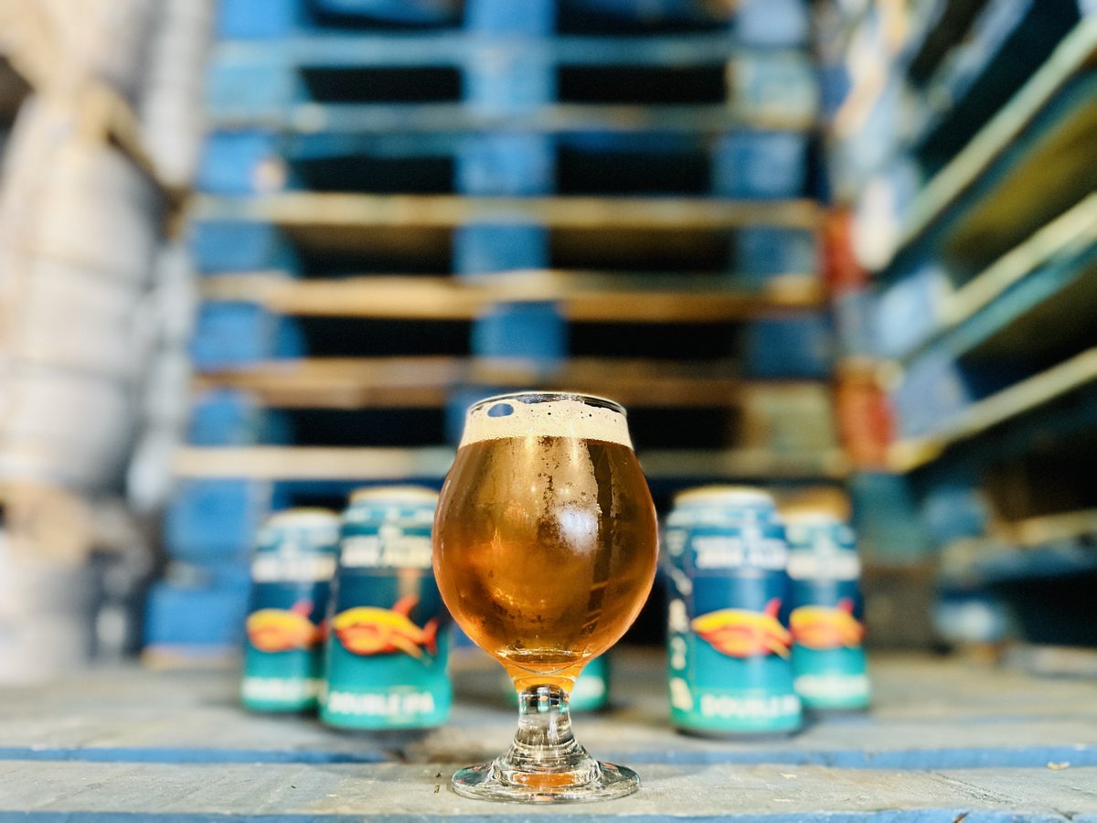 LogboatBrewing's tweet photo. 🚨 Heyyyyyyyyy youuuuuuuu guys!!!!! You have been asking for this beer since we stopped producing it, but it is making its way back to the lineup… soon. 🍺 https://t.co/Tqk1erVxbH