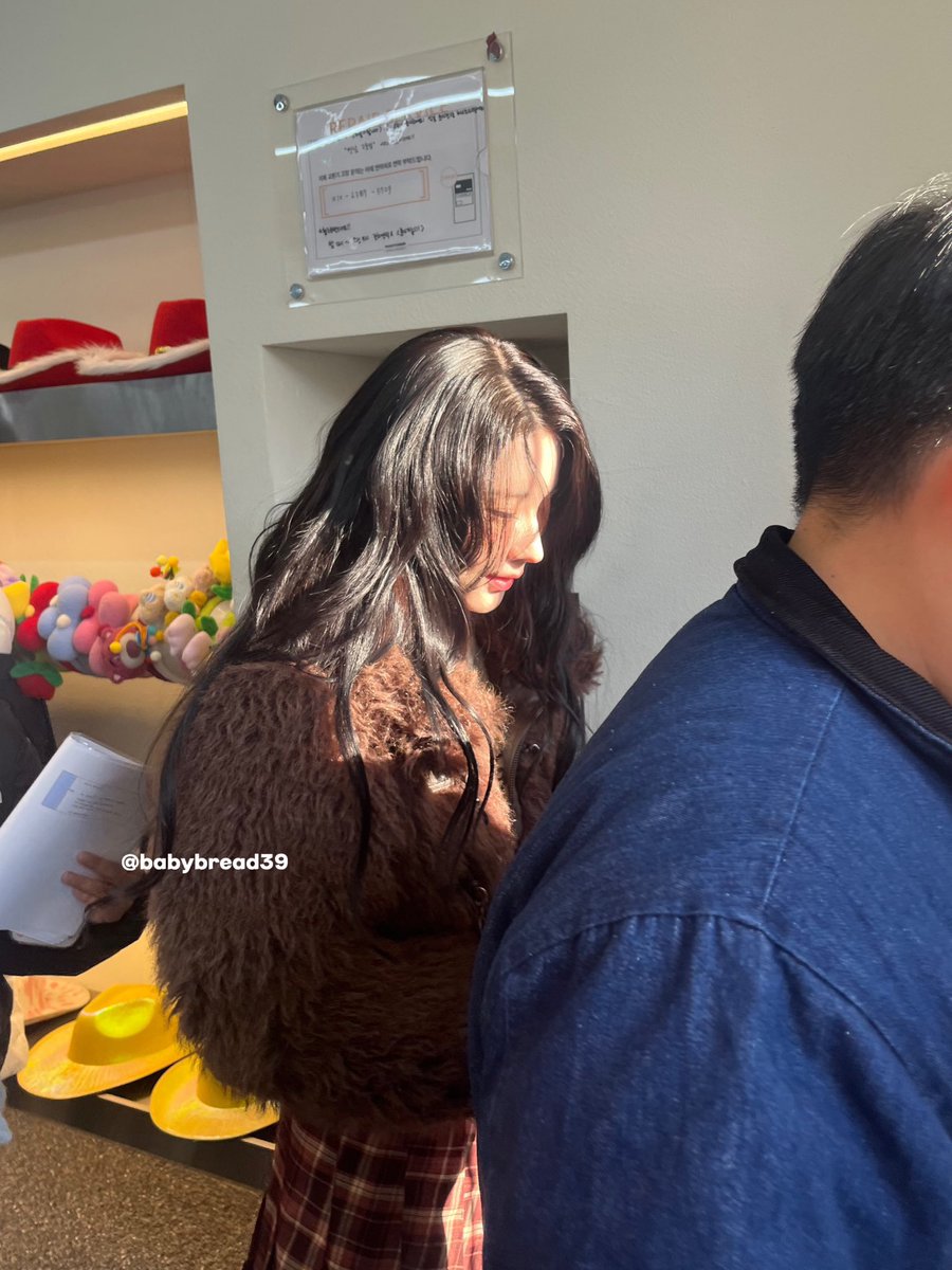 믿친.