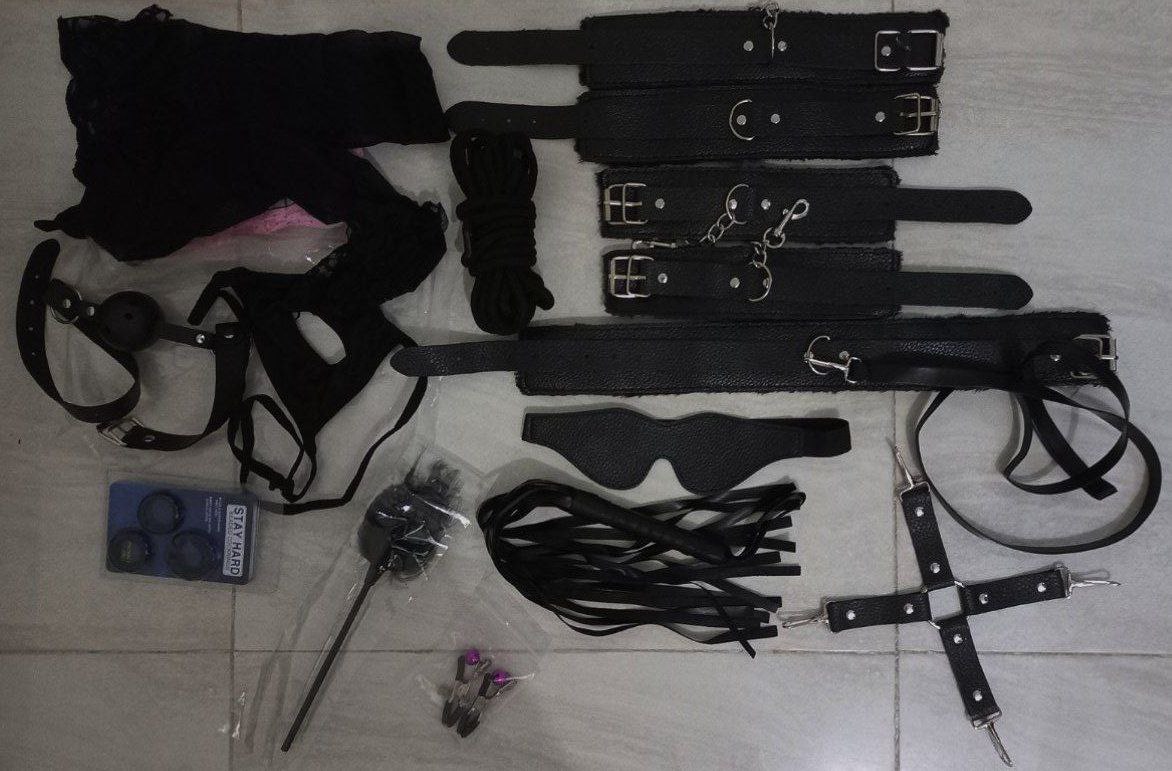 mistresrara's tweet photo. Slaveku komen dong siapa yang mau pakai ini😈🥴☺️ https://t.co/8S7loVb9Ct
