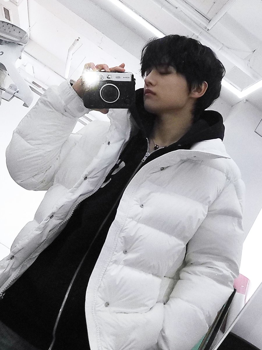 closeyoureyes_7's tweet photo. 📸𝑪𝒍𝒐𝒔𝒆𝒓𝑽𝒊𝒆𝒘 곧 다시 만날 우리💙

#전민욱 #JEONMINWOOK
#CLOSEYOUREYES
#클로즈유어아이즈 https://t.co/hZ2pCnFrn5