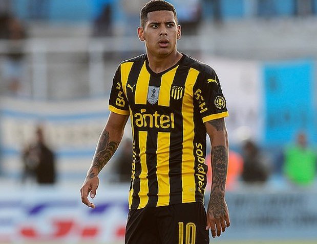 santi🌗 (@santi7_01) on Twitter photo 