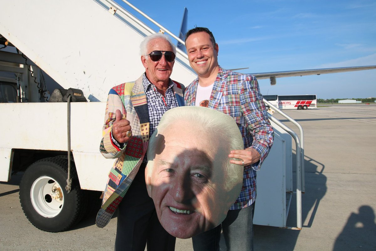 MikeVassallo13's tweet image. Thank you, “Mr. Baseball,” for a lifetime’s worth of laughs and memories. You were truly 1 of 1.
It was an honor and a privilege to call you a friend and co-worker for the last two decades.
Now…
“How about getting your foot off my shoulder?” (If you know, you know)