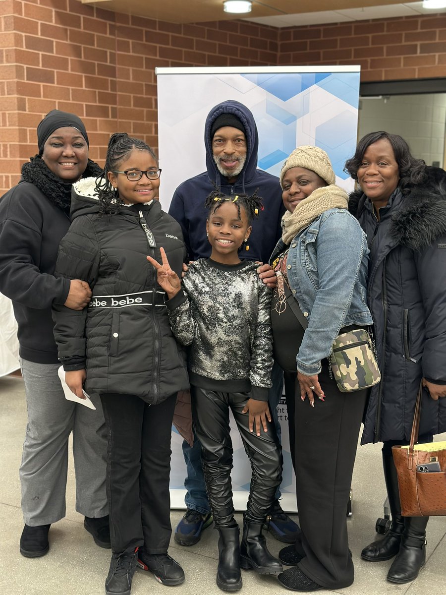 sm_washington08's tweet photo. Our Spelling Bee Rep did an outstanding job and regardless of outcome I couldn’t be prouder! She had confidence and her “village” was there to cheer her on! #TheSpringerWay 🦘 https://t.co/Wl0p5I8pjn