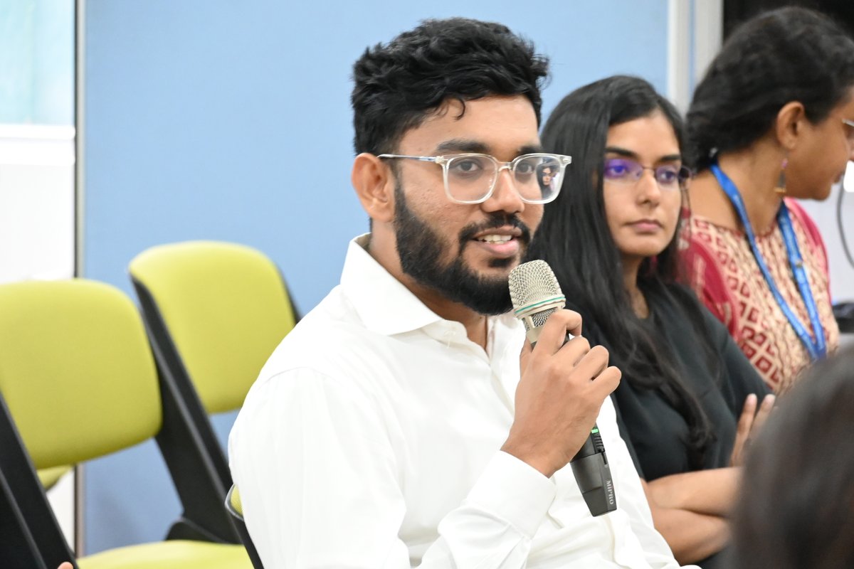 UNDPSriLanka's tweet photo. An insightful learning event organised by @UNDP #lka was held for @UNSriLanka  staff on the recently launched '📖 Sri Lanka – From Debt Default to Economic Transformation' by Dr. Ganeshan Wignaraja – Visiting Senior Fellow, @ODI_Global, Prof. Dirk Willem te Velde @DWteVelde – Director, @ODI_Global & Dr. Indrajit Coomaraswamy – Former Governor, @CBSL. 

This event fostered meaningful dialogue on #economic reforms in Sri Lanka, offering valuable #insights for shaping future programming.