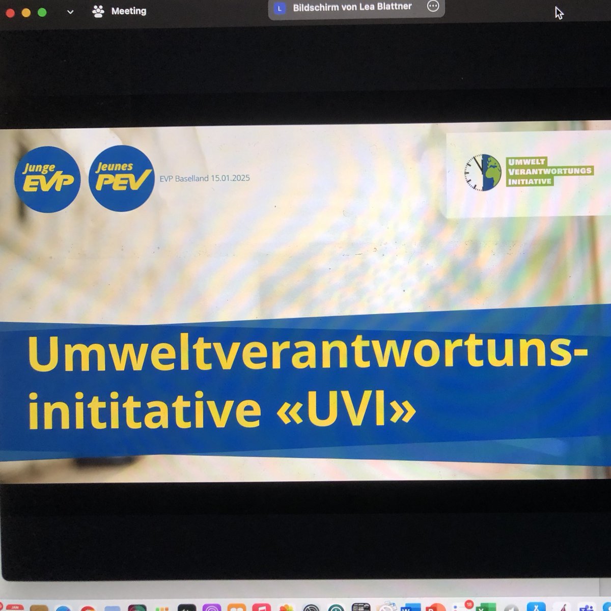 Nach Vorstellung #UVI durch Präsidentin #jevpbB &amp; Co-Präsi @jevp_ch <a href="/leablattner_/">Lea Blattner</a> fasst Online-#Parteiversammlung #EVPBL #Ja-Parole <a href="/Umwelt_Ja/">Initiative für Umweltverantwortung</a>