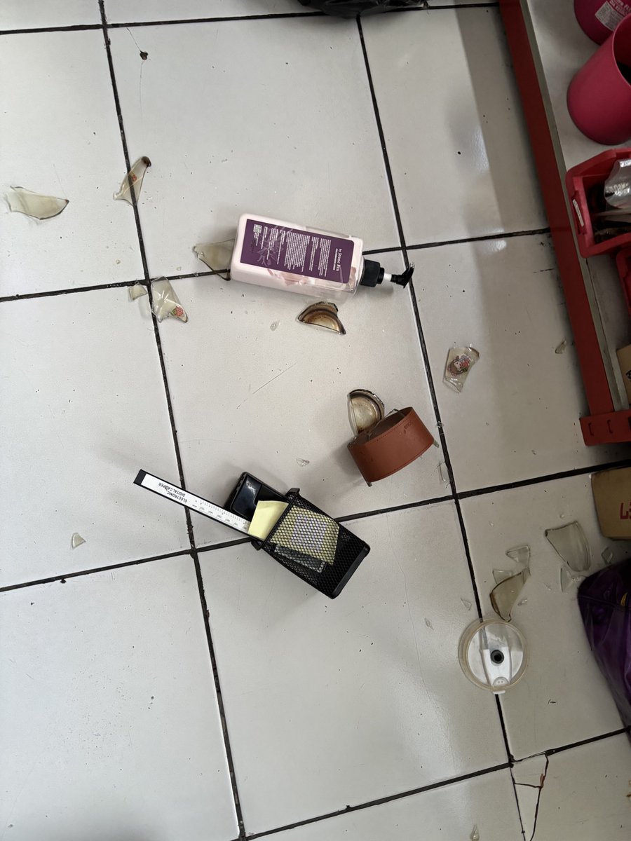 Saefitri5's tweet photo. Mau di jaga kaya gimanapun kalau udah waktunya pecah ya pasti bakal tetep pecah😊 https://t.co/2XkNkI130m