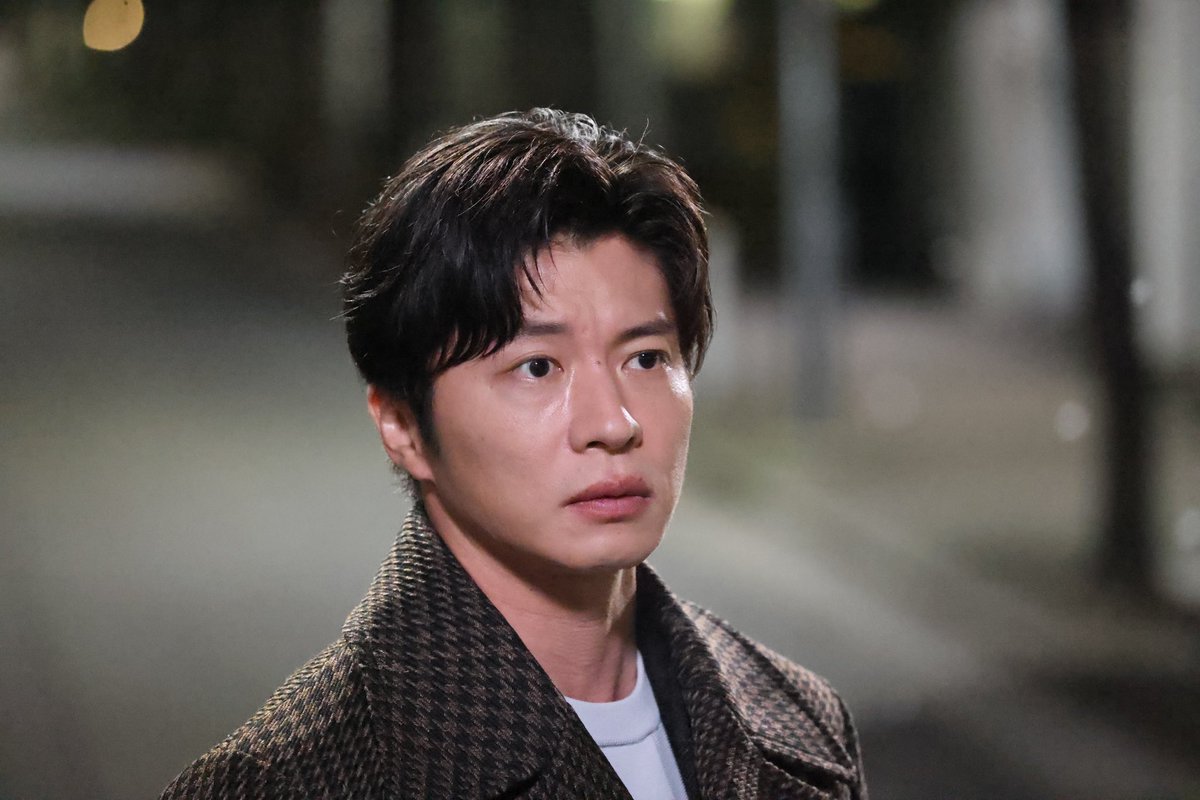 ensemble_ntv's tweet photo. .❁。.*･ﾟ
  キャラクター紹介
　　　　  .ﾟ･*.❁。.٭

宇井修也(#田中圭）

瀬奈の元恋人
8年前まで5年間交際していた

インバウンドベンチャー企業の代表
現実主義で仕事第一🧳

大きな秘密を抱えており
瀬奈に驚きのアプローチを…💥

⚖️ #アンサンブル ❄️
𝟏月𝟏𝟖日(土)よる𝟏𝟎時𝐒𝐭𝐚𝐫𝐭 https://t.co/U2lZSlA1UH