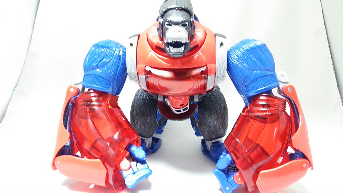 申年エアアタックオプティマスとか…来年で発売20年経つよこれ #フォロワーさんが持ってなさそうなTF玩具選手権 