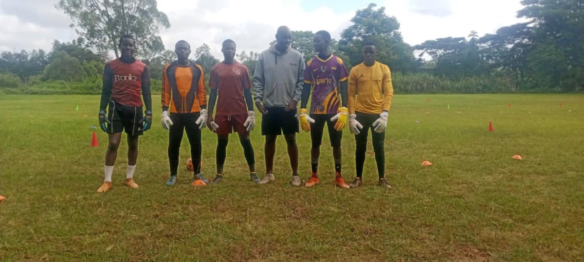 TopBarKeepers's tweet photo. More great pictures from Kenya! https://t.co/e51l8oq9rE