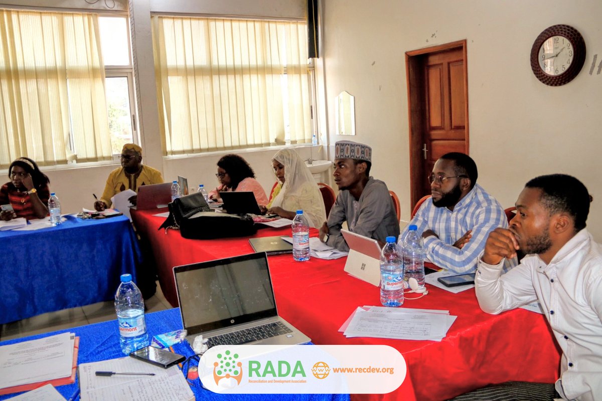 Reconciliation and Development Association, RADA (@recdefcameroon) on Twitter photo Last week, RADA and <a href="/MinsanteCMR/">MinsanteCameroun</a> hosted a session with over 15 nutritionists to review the FoPL Text. This was part of a public consultation by ANOR, initiated in December 2024; they brought ideas to support the adoption of FoPL Text in CMR to support consumer choices.
#FoPL Last week, RADA and <a href="/MinsanteCMR/">MinsanteCameroun</a> hosted a session with over 15 nutritionists to review the FoPL Text. This was part of a public consultation by ANOR, initiated in December 2024; they brought ideas to support the adoption of FoPL Text in CMR to support consumer choices.
#FoPL