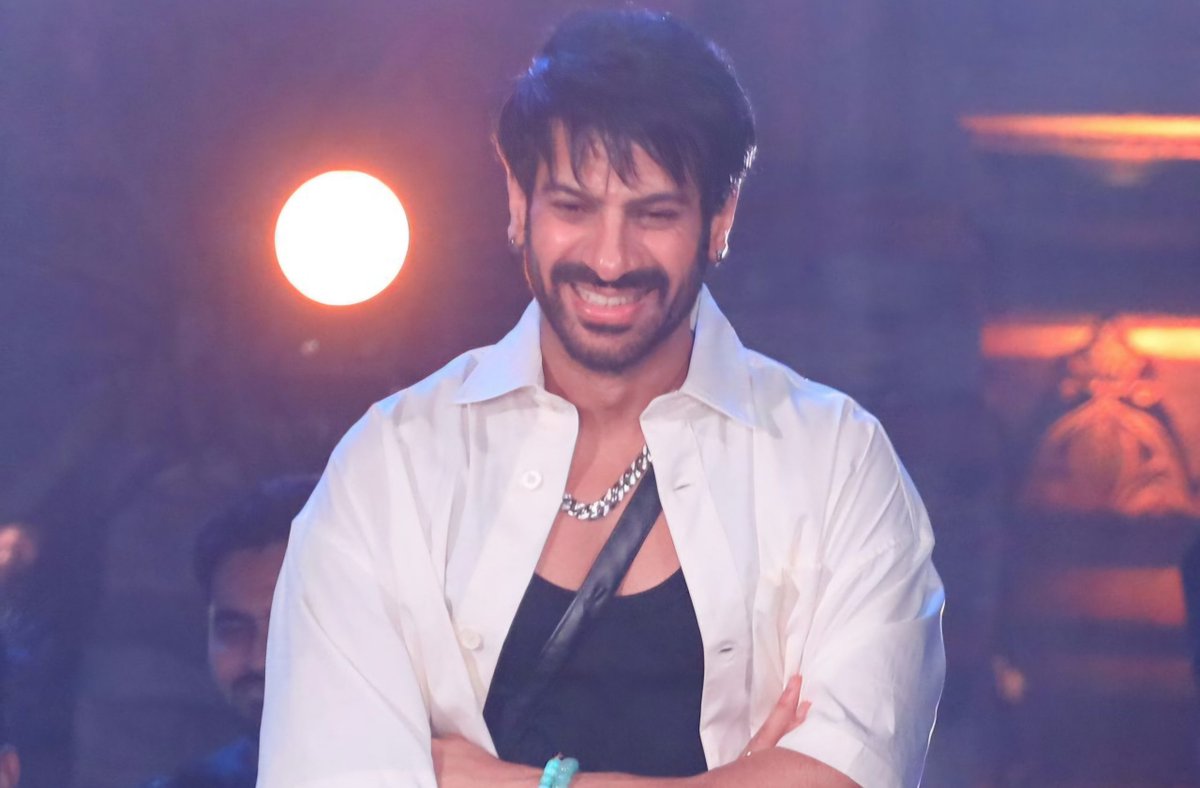 UrbanAsian's tweet photo. From Underdog to Champion: Karan Veer Mehra is the lifeblood of Bigg Boss 18! @KaranVeerMehra by @iamneolin01 https://t.co/9LauEasOC9 https://t.co/ylhayxUGqN