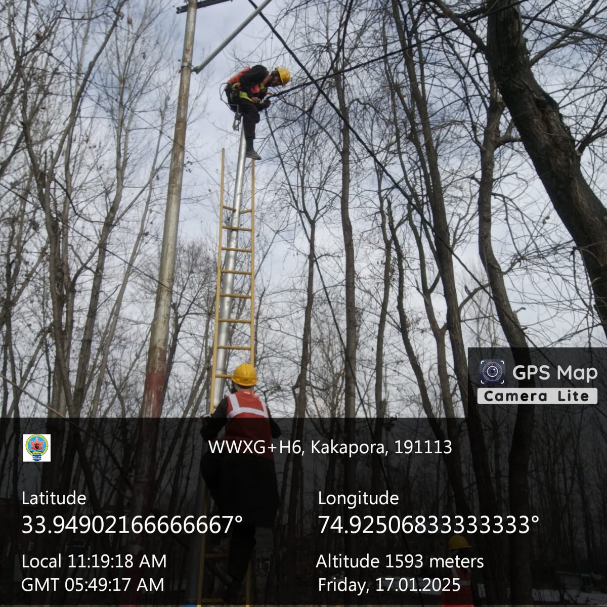 Official account of KPDCL (@kpdclofficial) on Twitter photo #RDSS
#Progress
Stringing of 35sqmm LTAB Cable in progress at Feeder Kakapora of #ESD📍 Newa, ED Pulwama under the Centre's premier loss reduction scheme of #RDSS:#KPDCL
<a href="/diprjk/">Information & PR, J&K</a> <a href="/MinOfPower/">Ministry of Power</a> <a href="/OfficeOfLGJandK/">Office of LG J&K</a> <a href="/nasirsogami/">Nasir Sogami</a> <a href="/GreaterKashmir/">Greater Kashmir</a> <a href="/RisingKashmir/">Rising Kashmir</a> #RDSS
#Progress
Stringing of 35sqmm LTAB Cable in progress at Feeder Kakapora of #ESD📍 Newa, ED Pulwama under the Centre's premier loss reduction scheme of #RDSS:#KPDCL
<a href="/diprjk/">Information & PR, J&K</a> <a href="/MinOfPower/">Ministry of Power</a> <a href="/OfficeOfLGJandK/">Office of LG J&K</a> <a href="/nasirsogami/">Nasir Sogami</a> <a href="/GreaterKashmir/">Greater Kashmir</a> <a href="/RisingKashmir/">Rising Kashmir</a>