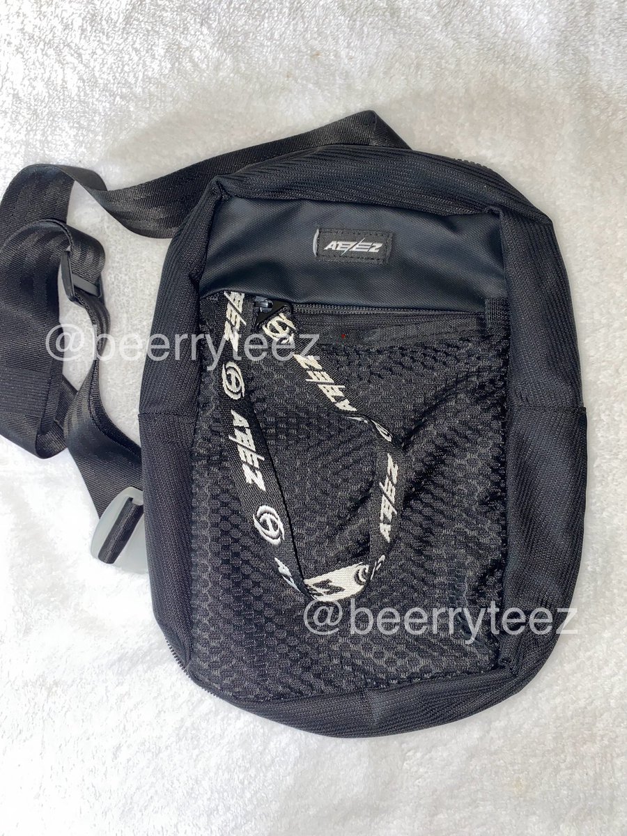 beerryteez's tweet photo. ❗️[wts lfb ph]❗️

—  Lightiny Sling Bag
₱1,000 + sf 

𖥻 good condition / only used once during the manila concert
𖥻 mop/mod : gcash | jnt
𖥻 rfs: need funds 

-dm/reply if buying

t. ateez lightiny sling bag ph https://t.co/a468G2HIMP