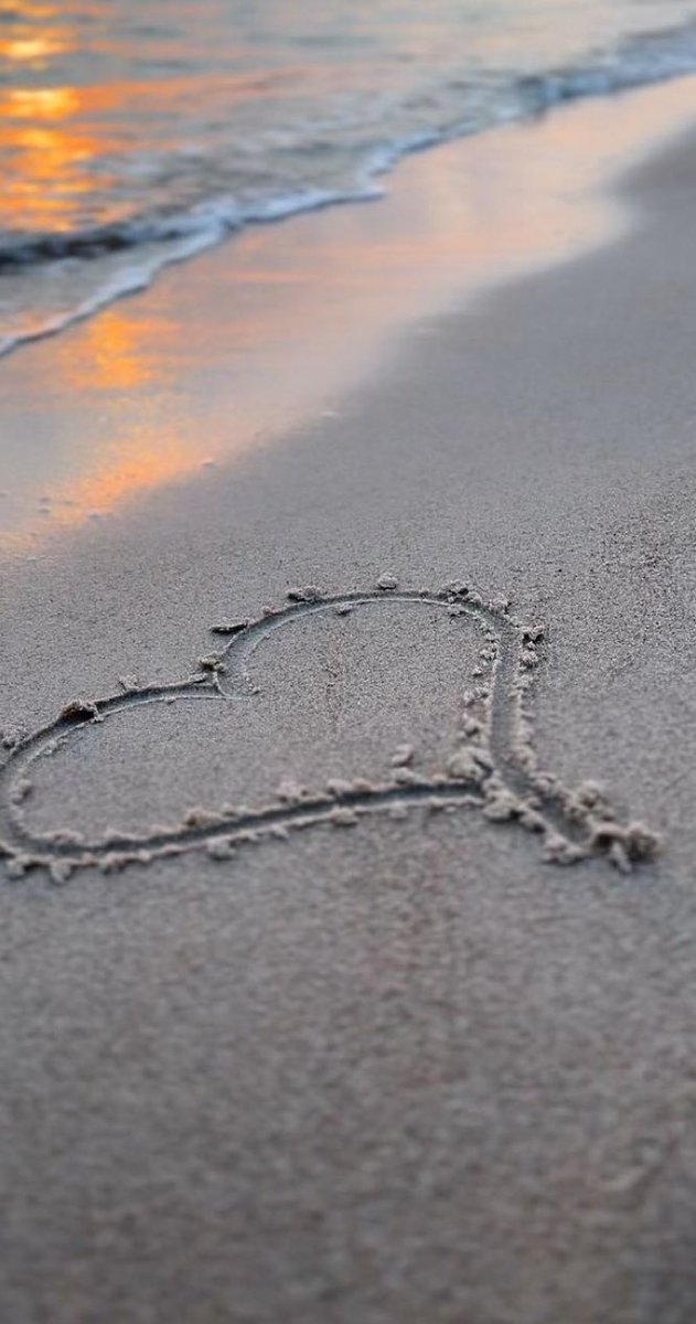 Queenster (@queenster571022) on Twitter photo 