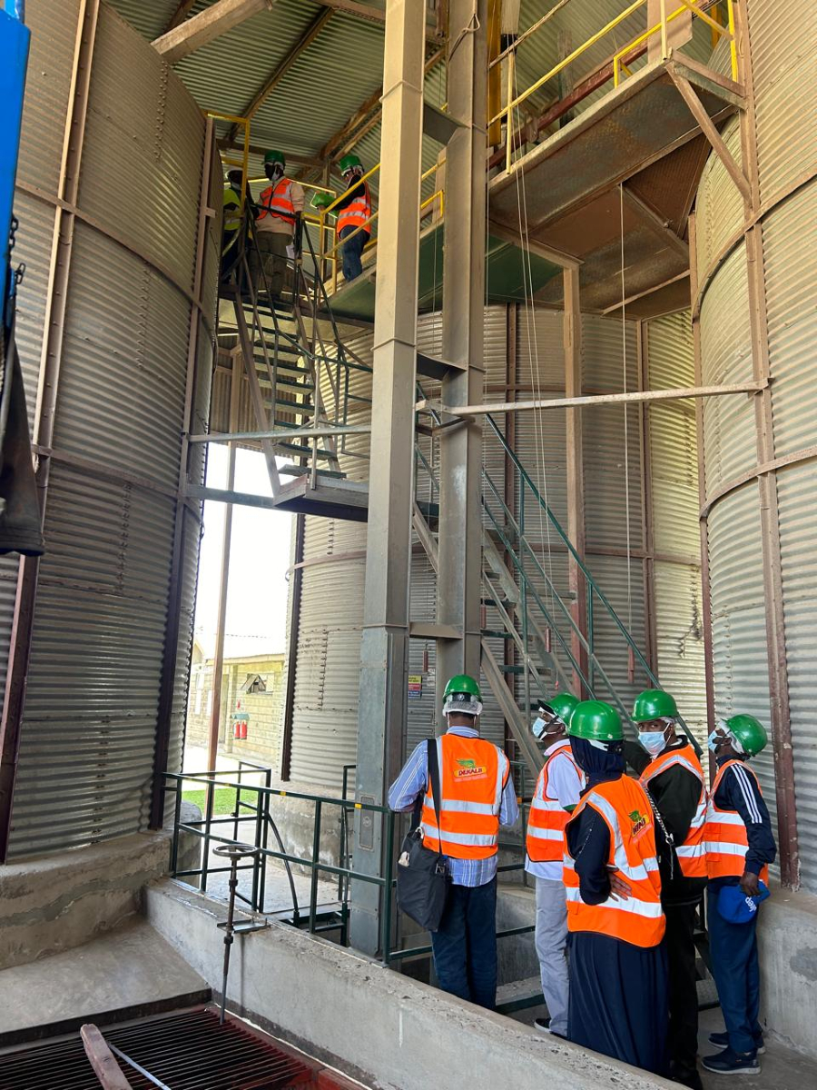 On the fifth day, Somalia seed inspectors were trained by KEPHIS experts on seed processing factory inspections at Bayer East Africa premises in Nakuru. This hands-on session emphasized maintaining compliance and ensuring high-quality seed standards.