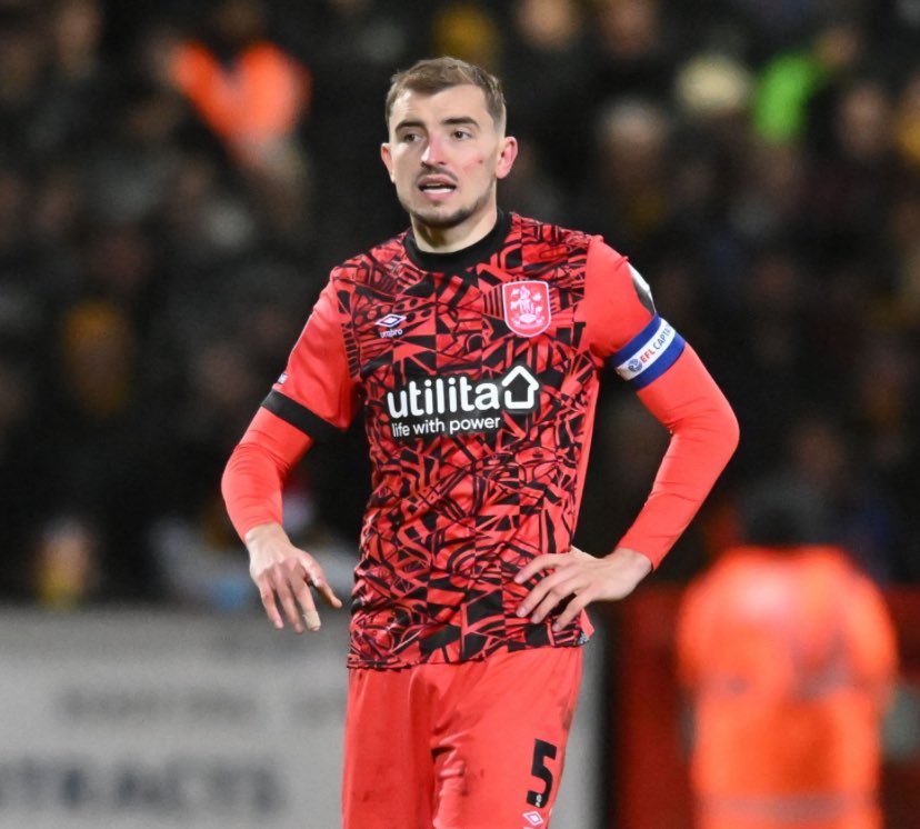 Huddersfield defender Michal Helik has passed his medical at Oxford and is set to sign a two-and-half year deal with the Championship club. #OUFC #htafc