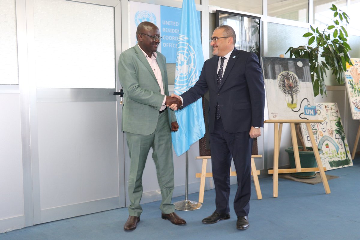 Best wishes to Charles Kwemoi, Head of 🇪🇹 program &amp; Deputy Country Rep. of <a href="/OHCHR_EARO/">UN Human Rights EARO</a>, as he embarks on his next chapter. His unwavering commitment to human rights has been an inspiration to <a href="/UNEthiopia/">UN Ethiopia</a> team &amp; our partners. Thank you for championing dignity, equality &amp; justice.