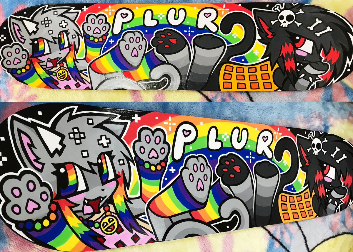 boxxycat_'s tweet photo. NYAN CAT SKATEBOARD?!?! I made this last year but its about time I posted it xP https://t.co/0Rrz6tOaZC