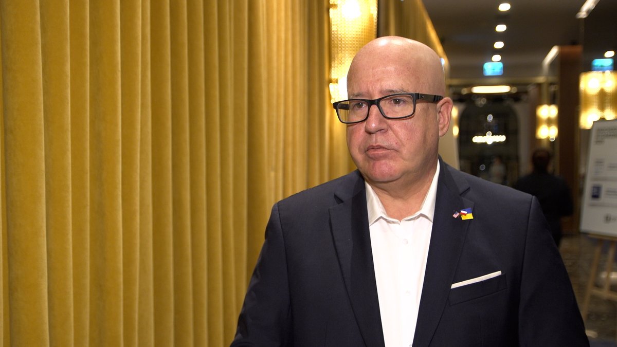 Kolejne cztery lata kluczowe dla transatlantyckich relacji. Polityka administracji Donalda Trumpa może przynieść napięcia.

tiny.pl/n74ypn-6

<a href="/AmChamPoland/">AmChamPoland</a> <a href="/TonyHoush/">Tony Housh</a>
