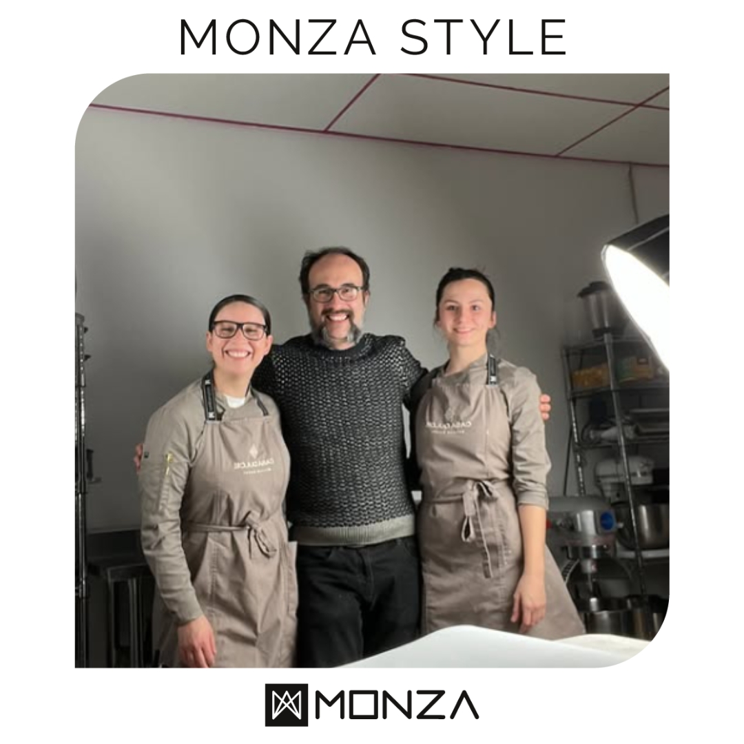 A nadie le amarga un dulce, y menos si lo ha hecho un equipo con un #MonzaStyle tan fresco y auténtico como el que tienen en #CasaDulce.

Si estás por la ciudad condal no puedes irte sin probar su espectacular café de olla☕ o sus tarrinas de tres leches 😋 #EnjoyExcellence.