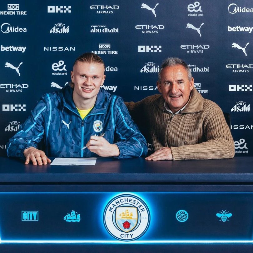 FabrizioRomano's tweet image. 🚨💣 OFFICIAL: Erling Haaland signs new 9.5 year deal at Man City until June 2034.

“I am really happy to have signed my new contract and to be able to look forward to spending even more time at this great Club”.

“Manchester City is a special Club, full of fantastic people with…