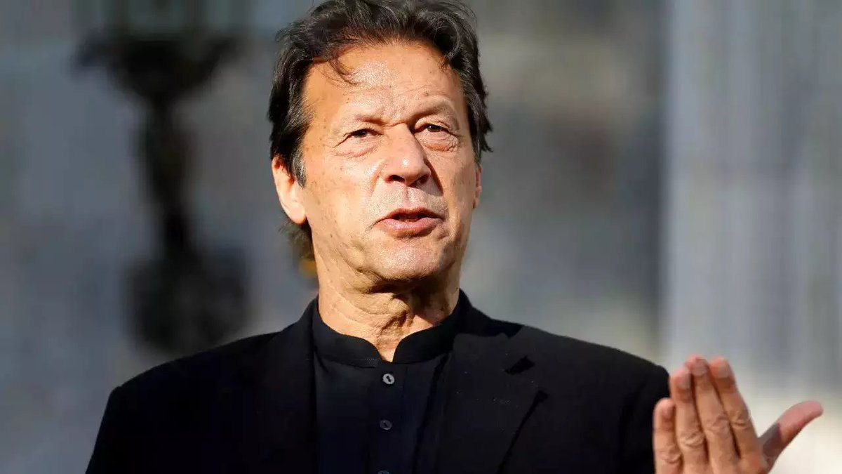 pakforever_1's tweet photo. Even after this decision, are you standing with Pakistan's popular leader Imran Khan? 

Ye
No https://t.co/v0utXW7zV5