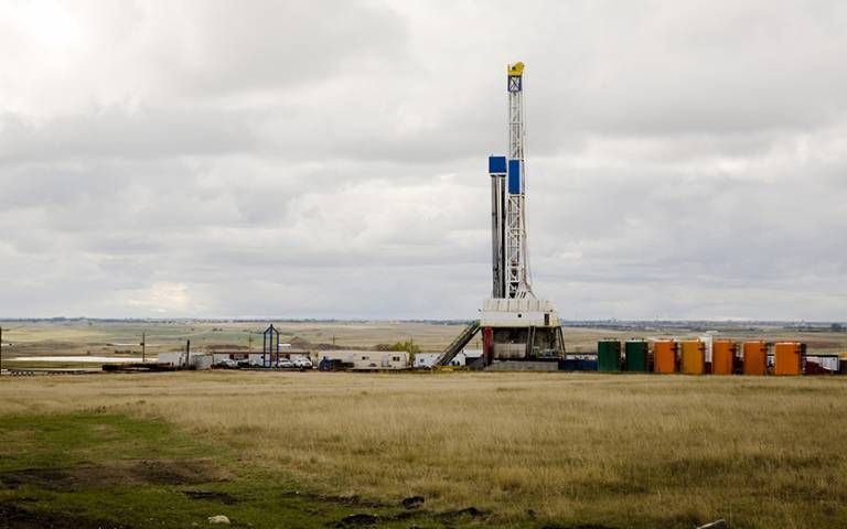UCL Mathematical & Physical Sciences (@uclmaps) on Twitter photo More than 100 small #earthquakes in #Surrey might have been triggered by #oil extraction from a nearby well, finds a new study by Dr Matthew Fox <a href="/apatite4life/">Matthew Fox</a> and Prof Philip Meredith (<a href="/ES_UCL/">EarthSciences UCL</a>) using updated knowledge of the #rocks oil was extracted from: ucl.ac.uk/mathematical-p… More than 100 small #earthquakes in #Surrey might have been triggered by #oil extraction from a nearby well, finds a new study by Dr Matthew Fox <a href="/apatite4life/">Matthew Fox</a> and Prof Philip Meredith (<a href="/ES_UCL/">EarthSciences UCL</a>) using updated knowledge of the #rocks oil was extracted from: ucl.ac.uk/mathematical-p…