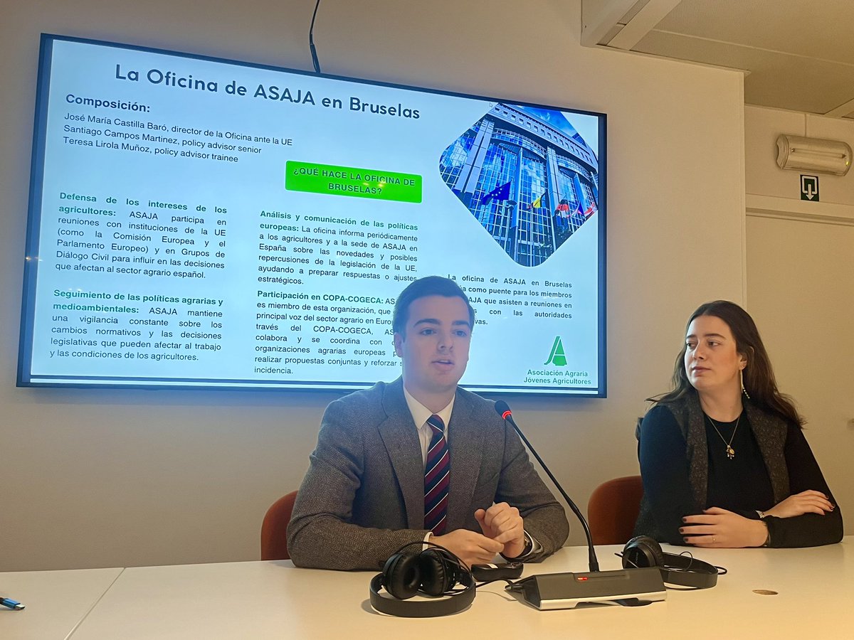 ASAJA CLM (@asajaclm) on Twitter photo 🇪🇺 El viaje de #ASAJACLM a Bruselas concluye con una visita a la sede del <a href="/COPACOGECA/">COPA-COGECA</a>.
👨🏻🌾👩🏻🌾 Una interesante jornada en la que Paulo Gouveia, Asesor principal de Políticas, ha explicado el funcionamiento de esta importante organización para el sector agrario europeo. 🌱 🇪🇺 El viaje de #ASAJACLM a Bruselas concluye con una visita a la sede del <a href="/COPACOGECA/">COPA-COGECA</a>.
👨🏻🌾👩🏻🌾 Una interesante jornada en la que Paulo Gouveia, Asesor principal de Políticas, ha explicado el funcionamiento de esta importante organización para el sector agrario europeo. 🌱