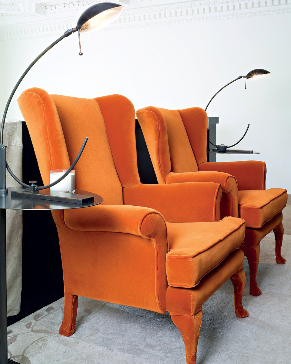 kellyhoppen's tweet photo. Orange is another of my favorite accent colors; it's rich and strong, enhancing my neutral palettes.
#KHDesignStyle #PopsOfColour #SubtleElegance #ColorInInteriors #BespokeDesign #InteriorStyling https://t.co/Rv5qLGa4Iy