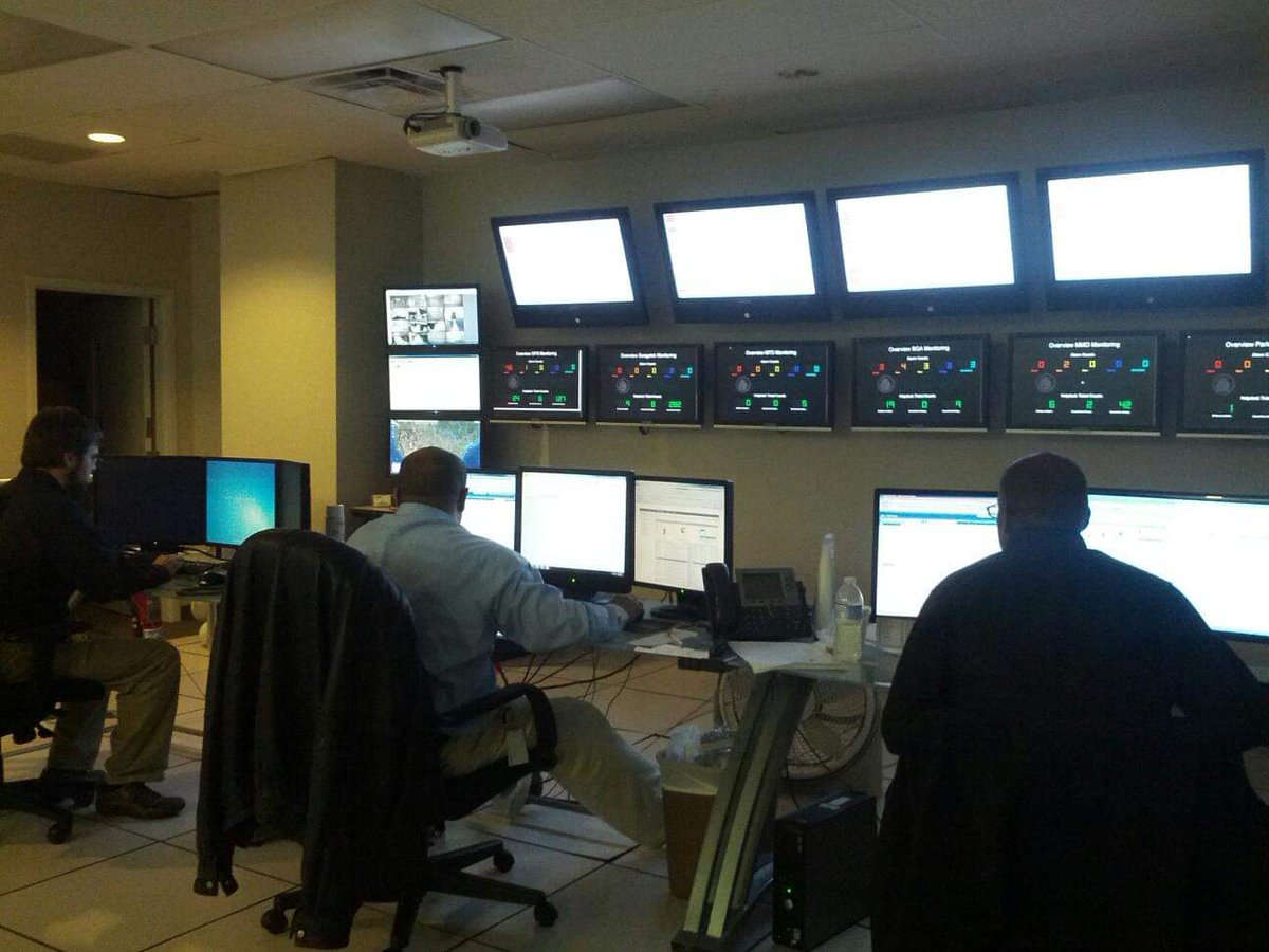 MosesCLE's tweet image. @BlueBridgeLLC is seeking to hire additional #seniornetworkengineer, #seniorsystemengineer &amp;amp; #cyberanalysts
Some cool press through the years: bluebridgenetworks.com/press/
freshwatercleveland.com/features/Bridg…
 #CLETech #TechJobs
Apply today!
ziprecruiter.com/jobs/bluebridg…